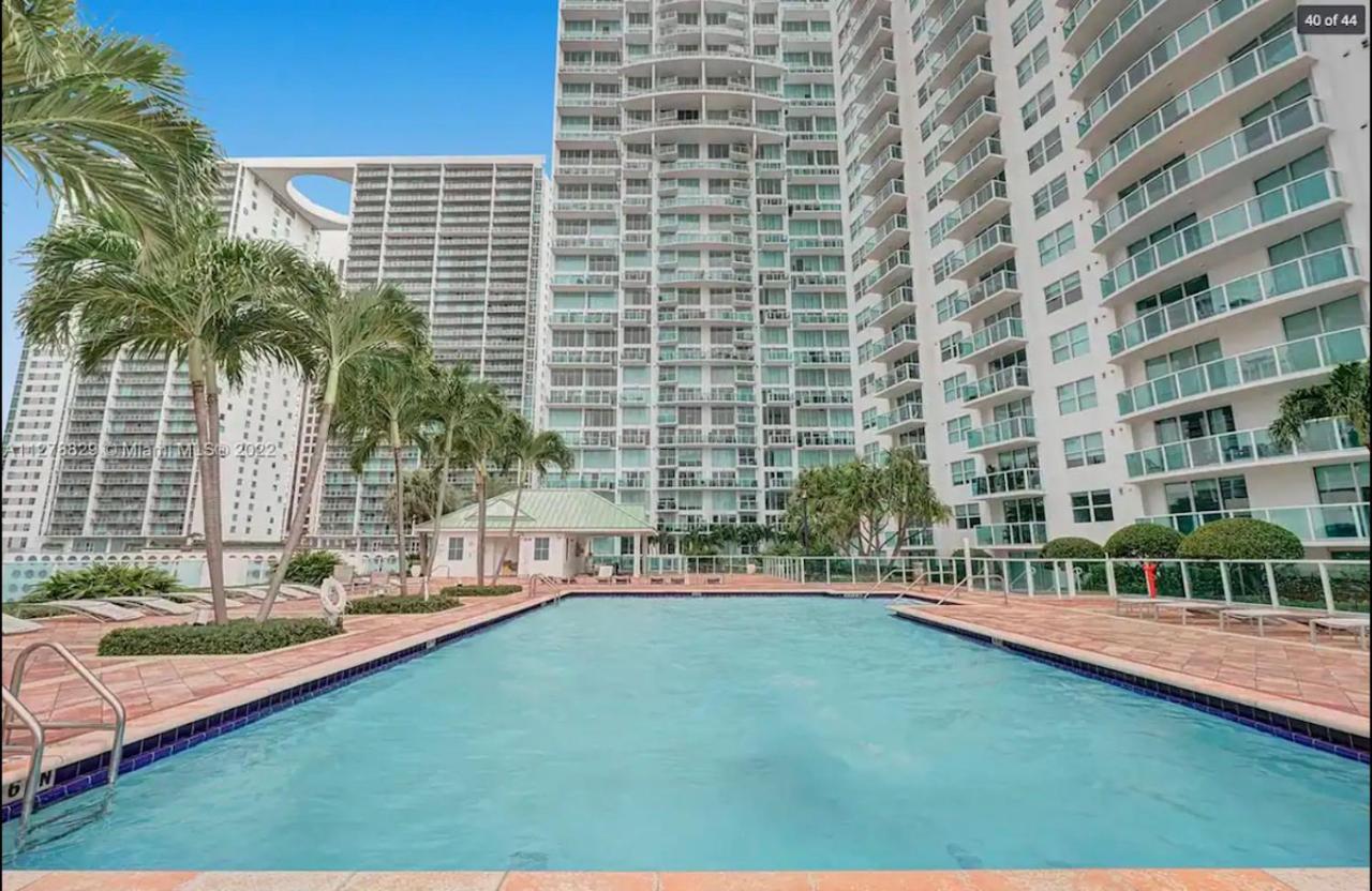 Iconic 2 Bedroom Loft Brickell-Stunning Views Miami Exterior foto